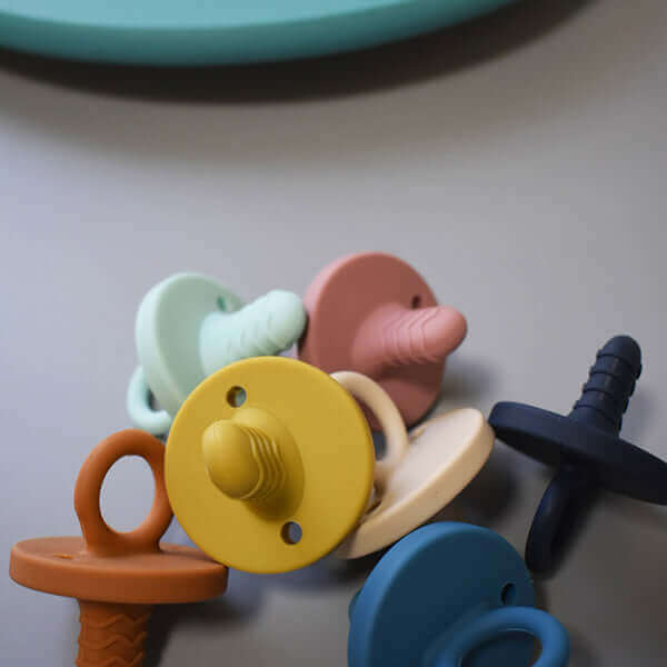 teething pacifier (navy blue) - teal meal