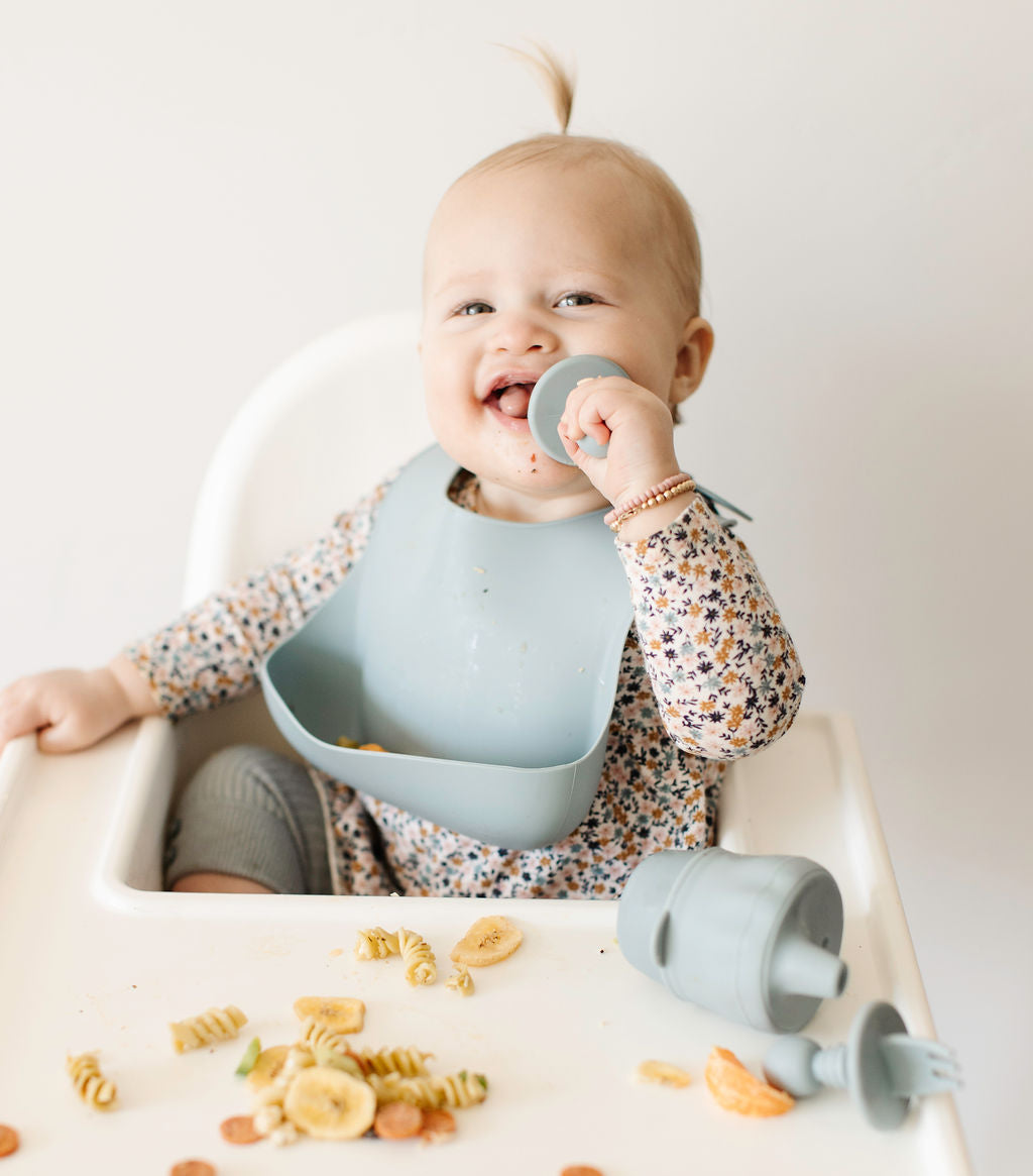 
                  
                    Independent Eating Mealtime Starter Kit • 9-12 months
                  
                