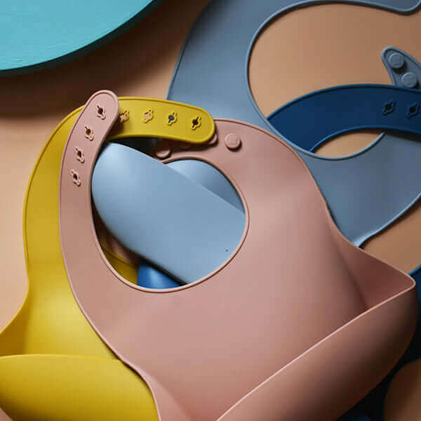 
                  
                    Kids Silicone Bib (Vanilla) - Tealmeal
                  
                